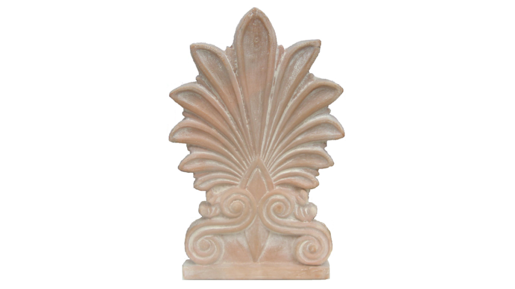 Ein Ornament aus Stein, das an eine Palme erinnert und deshalb Palmette genannt wird