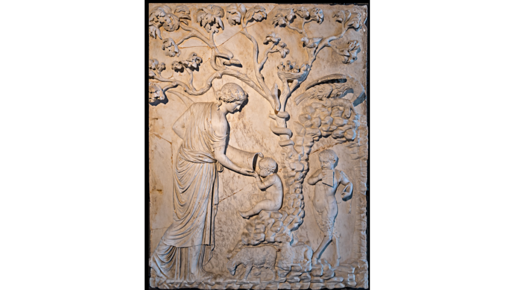 Ein in Stein gehauenes Relief zeigt die Nymphe Amaltheia