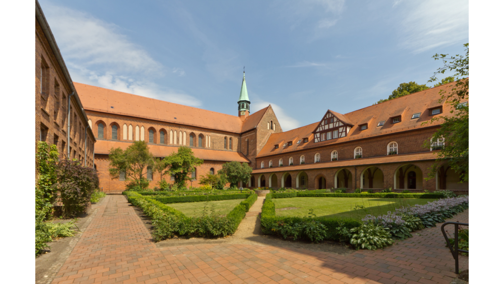 Ein Überblick über das Klostergelände und das Cecilienhaus