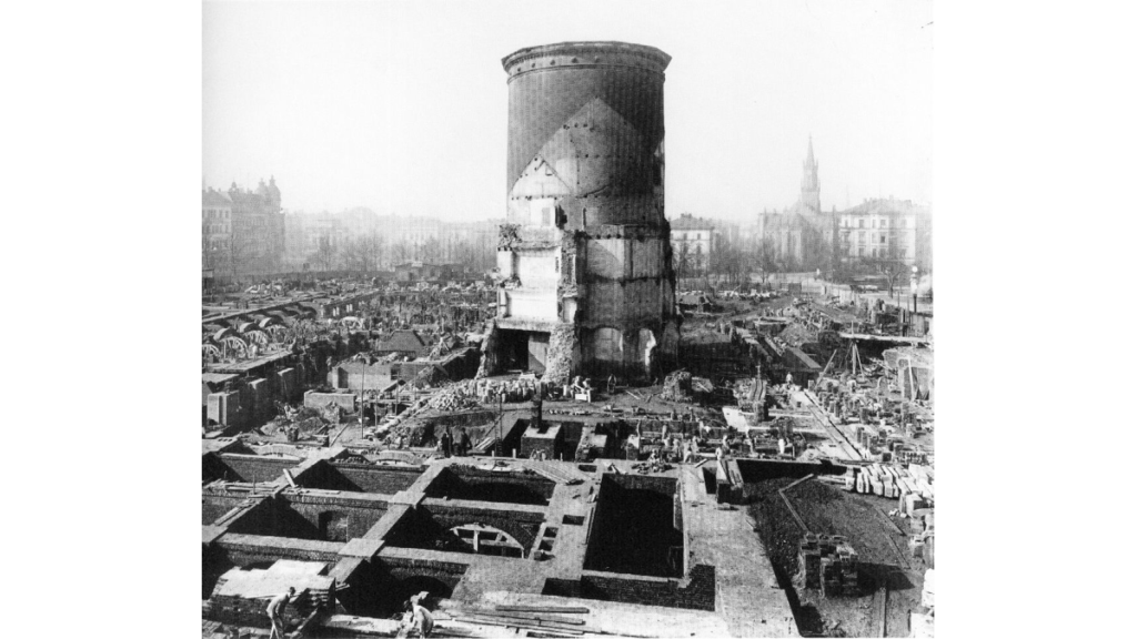 Ein Foto der Pleißenburg nach dem Abbruch in Leipzig 1899