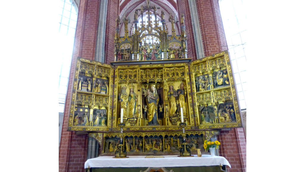 Der vierflüglige geschnitzte Hochaltar der Sankt Katharinenkirche von Gerard Weger