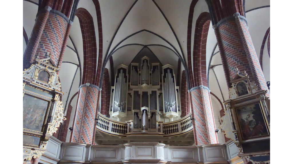 Die barocke Orgel von Joachim Wagner. Sie wurde auch durch Spenden von Loriot restauriert