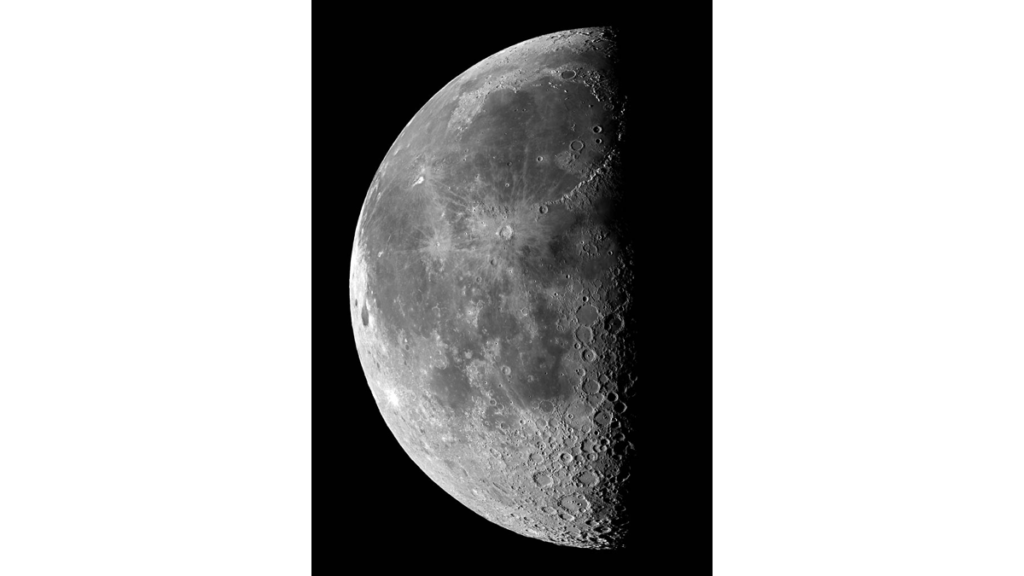 Eine Detailaufnahme des Mondes bzw. des Halbmondes -durch ein Teleskop