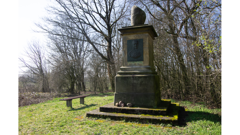 Das Alte Denkmal zur Erinnerung an die Schlacht am Hagelberg