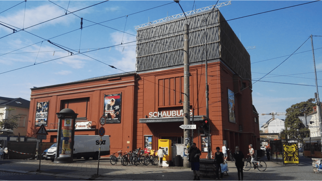 Das 1927 erbaute Filmtheater Schauburg in Dresden.