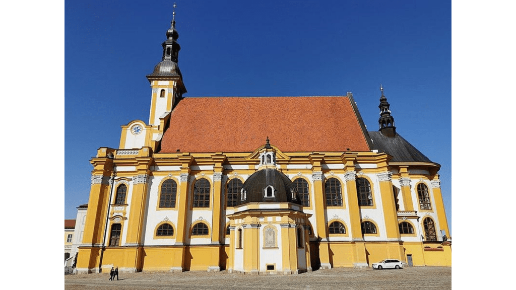 Die barocke Klosterkirche Neuzelle heute.
