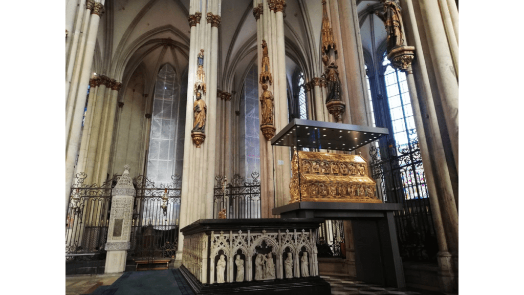 Der Dreikönigenschrein im Kölner Dom