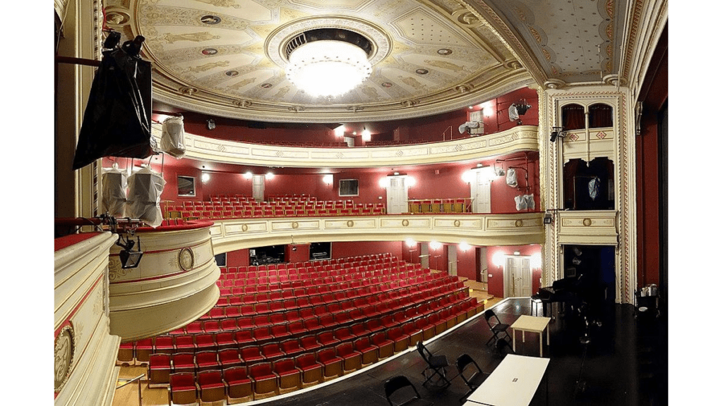 Das Gerhart-Hauptmann-Theater-Görlitz-Zittau aus dem Jahr 1851.