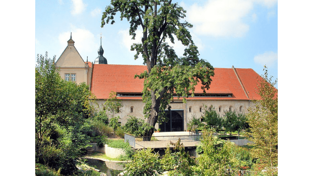 Das Rathaus von Riesa, ein ehemaliges Kloster und Schloss.