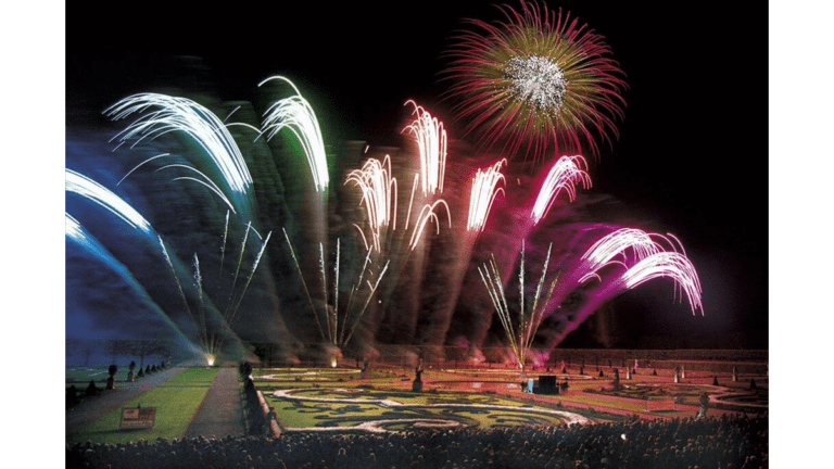 Der internationale Feuerwerkswettbewerb in den Herrenhäuser Gärten in Hannover.