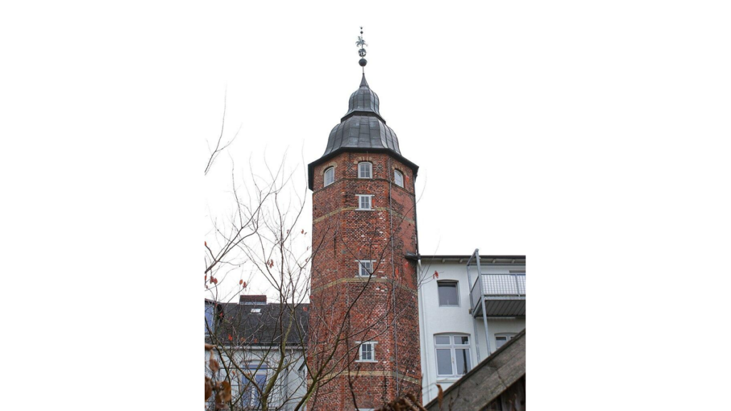 Der Wiebke-Kruse-Turm war der erste Wohnsitz von König Christian IV. in Glückstadt. Benannt ist es nach seiner Mätresse.